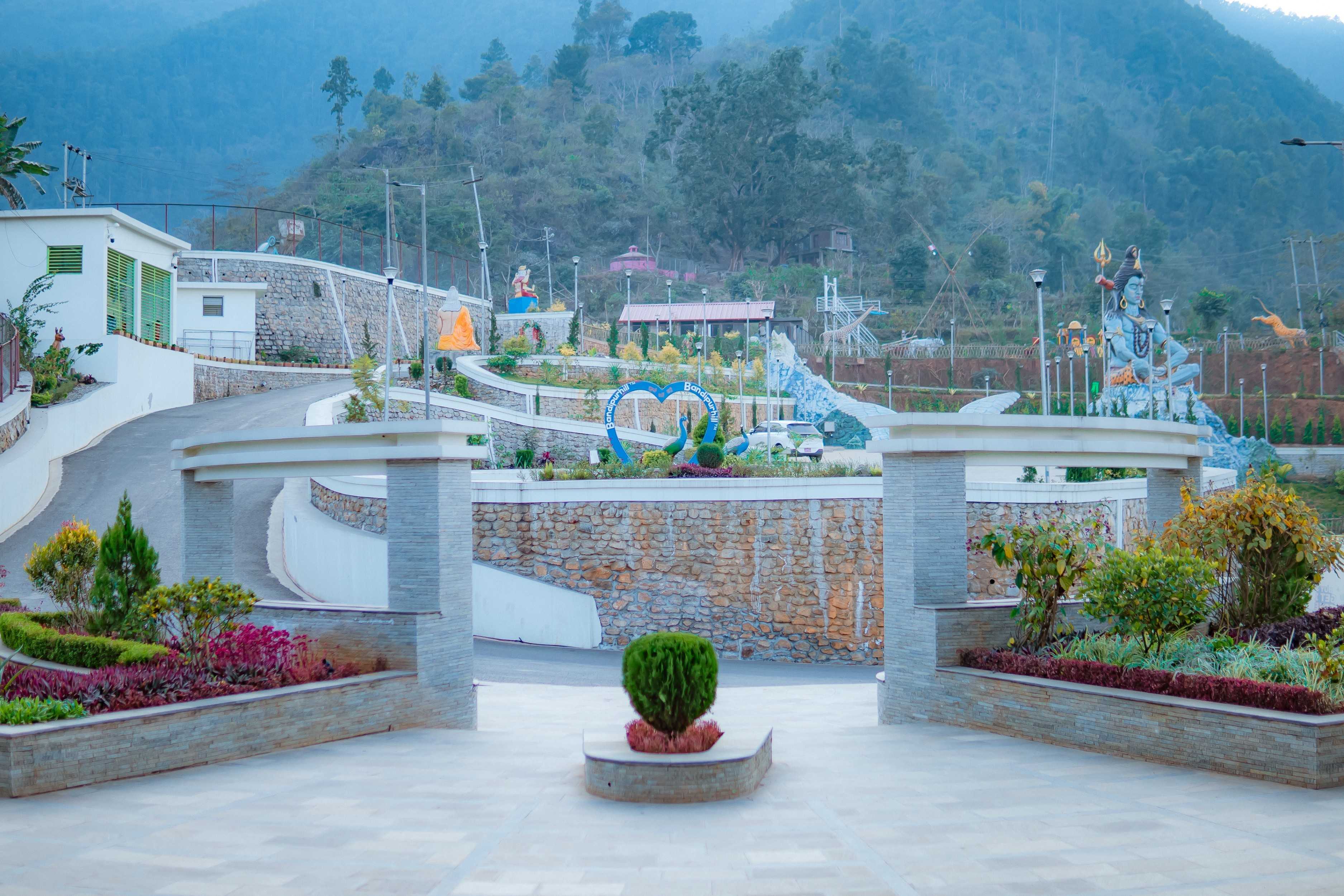 Park at Bandipur Cable Car Station